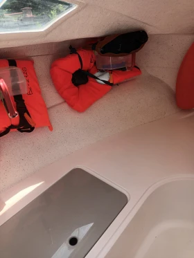 Моторна яхта Quicksilver 470, снимка 7