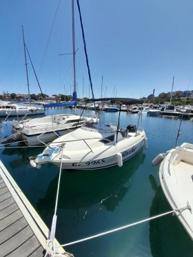 Моторна яхта Quicksilver 470, снимка 3