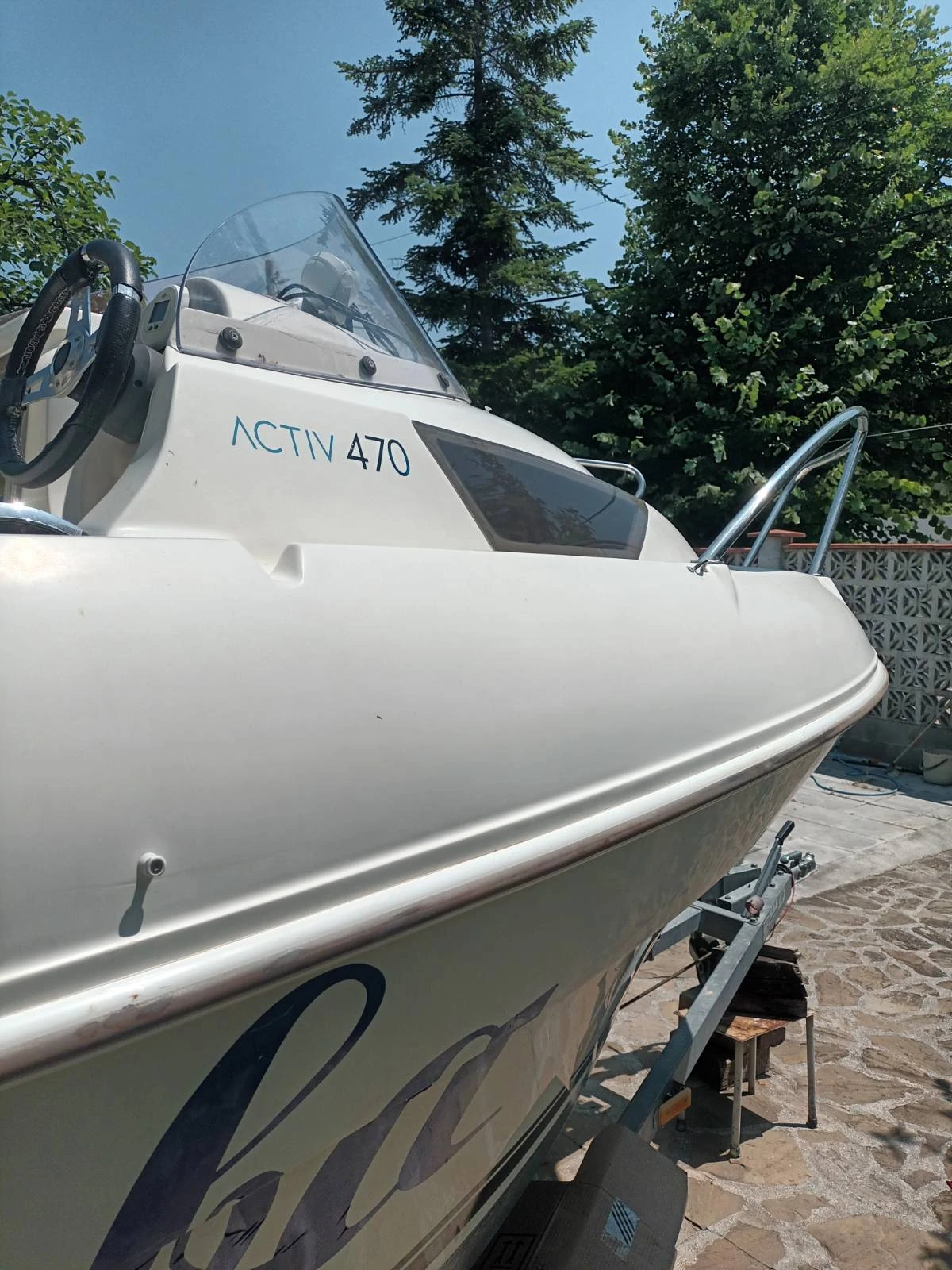 Моторна яхта Quicksilver 470 - изображение 8