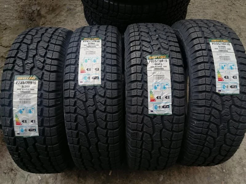 Гуми Всесезонни 235/70R16, снимка 4 - Гуми и джанти - 31999145