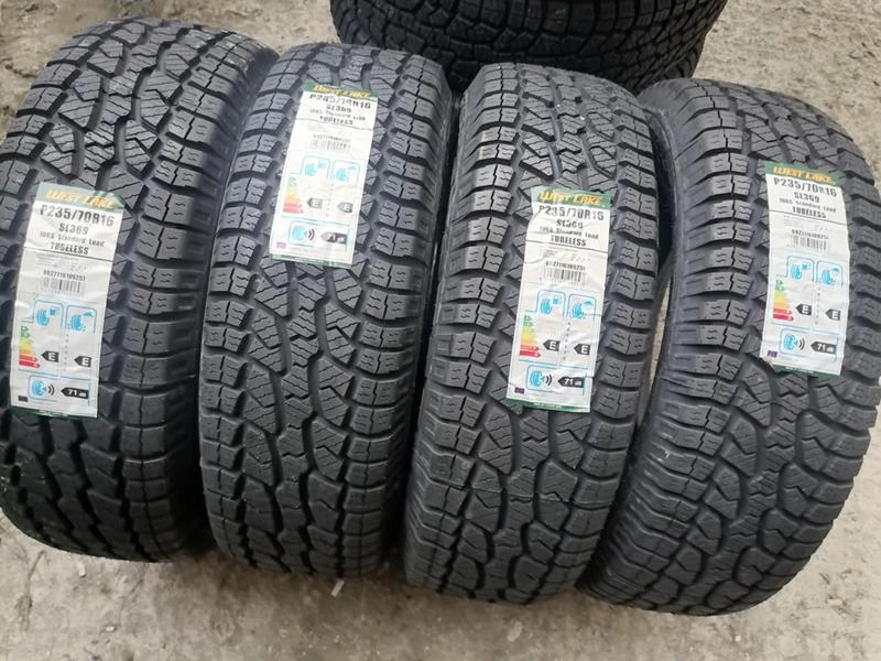 Гуми Всесезонни 235/70R16, снимка 3 - Гуми и джанти - 31999145