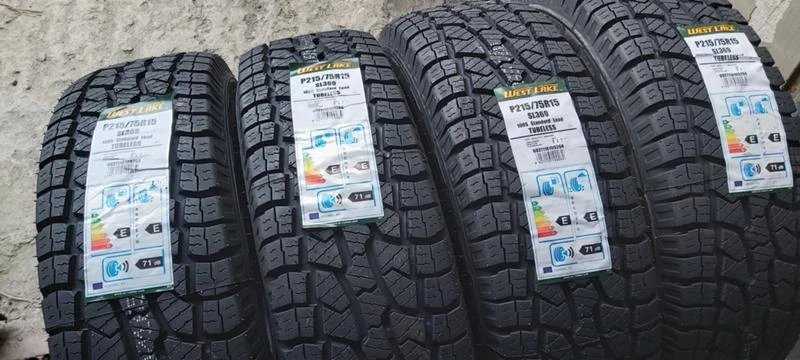 Гуми Летни 215/75R15, снимка 1 - Гуми и джанти - 32781590