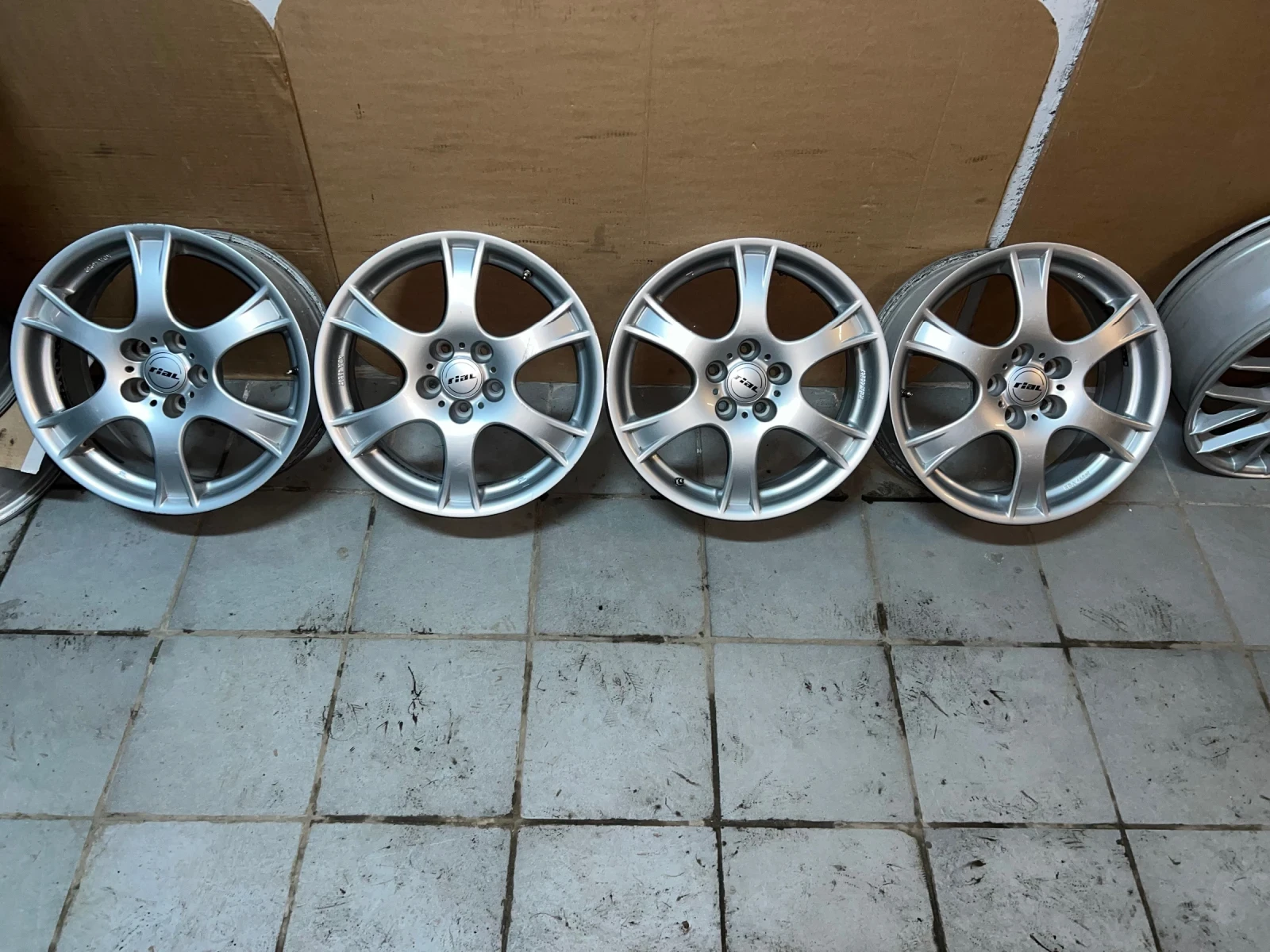 Джанти, снимка 4 - Гуми и джанти - 53852380