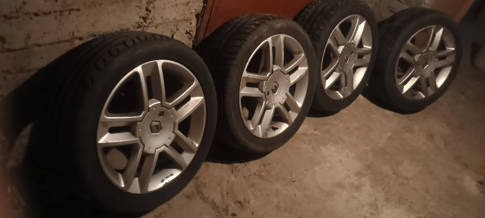 Гуми с джанти Други 225/45R17