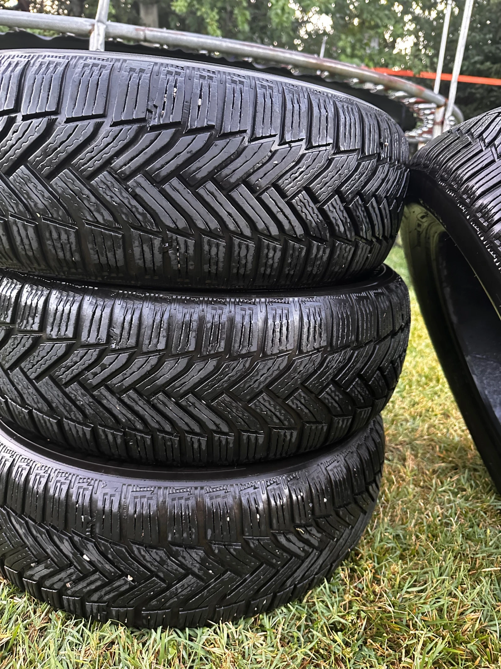Гуми Зимни 185/65R15, снимка 4 - Гуми и джанти - 55529071