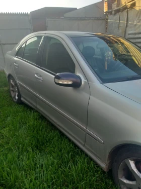 Mercedes-Benz C 220, снимка 3