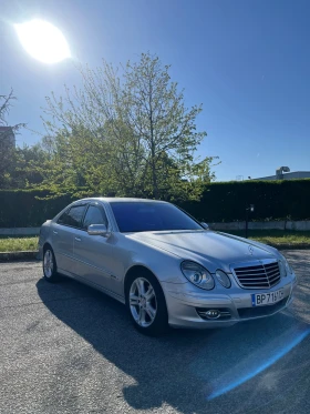 ������ Mercedes-Benz E 320