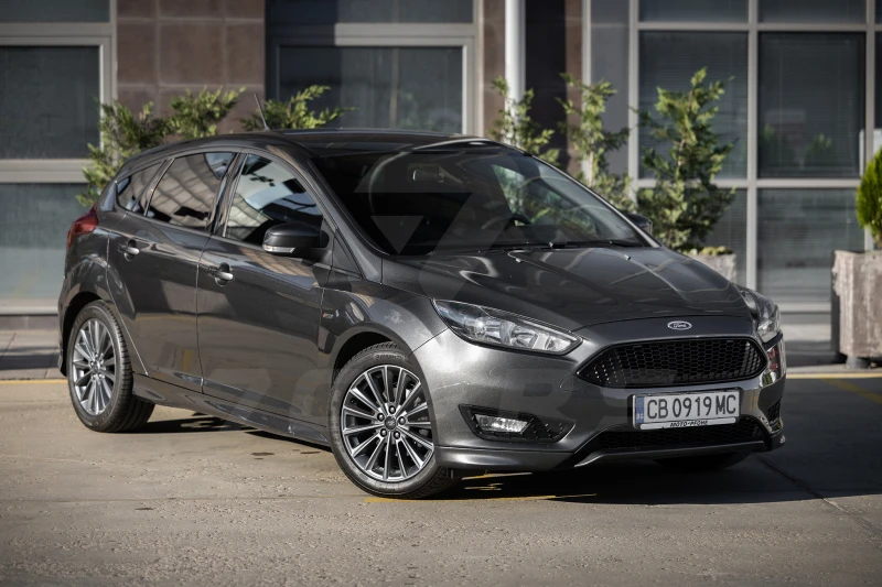 Ford Focus ST-line, снимка 3 - Автомобили и джипове - 47535877