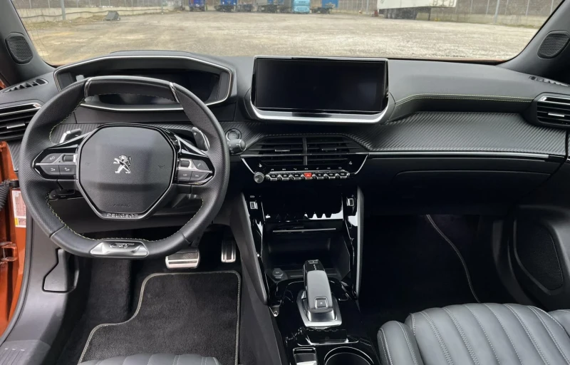 Peugeot 2008 1.2i GT Line, снимка 8 - Автомобили и джипове - 49471965