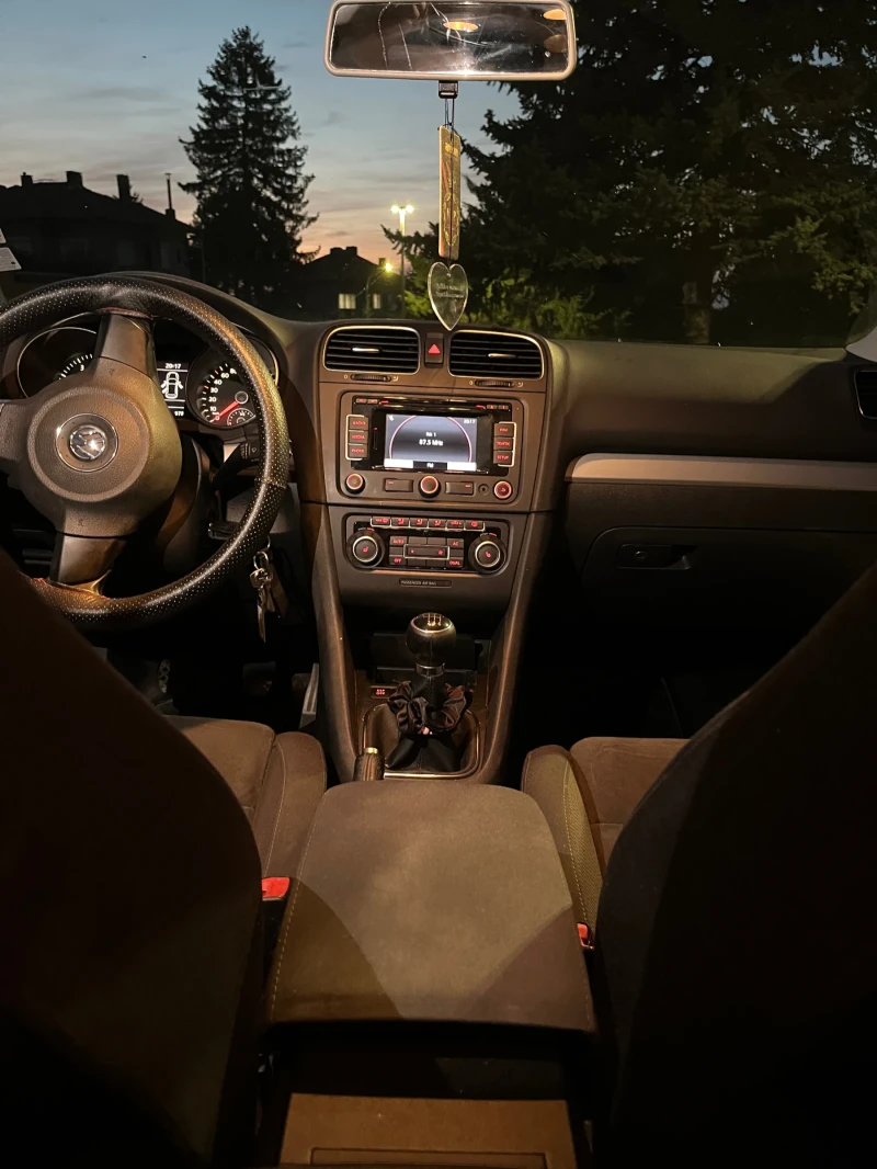 VW Golf 1.4 TSI, снимка 5 - Автомобили и джипове - 51701344