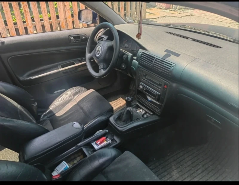 VW Passat, снимка 5 - Автомобили и джипове - 51819292
