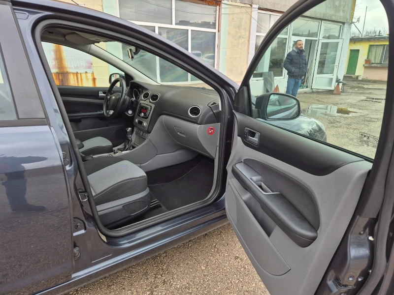 Ford Focus 1.6HDI ITALY, снимка 10 - Автомобили и джипове - 53287816