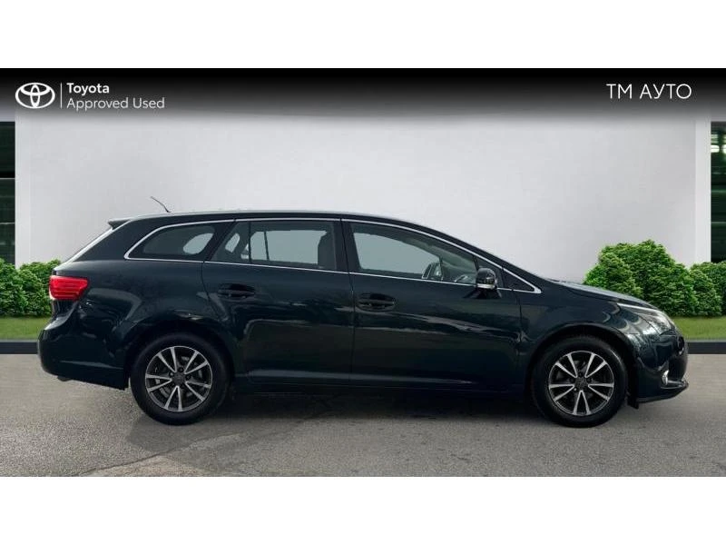 Toyota Avensis 2.0 D4D Executive, снимка 17 - Автомобили и джипове - 48601056