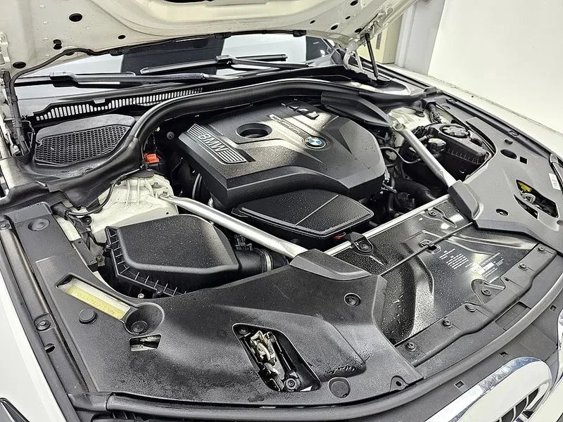 BMW 520 I Luxury, снимка 6 - Автомобили и джипове - 55132445