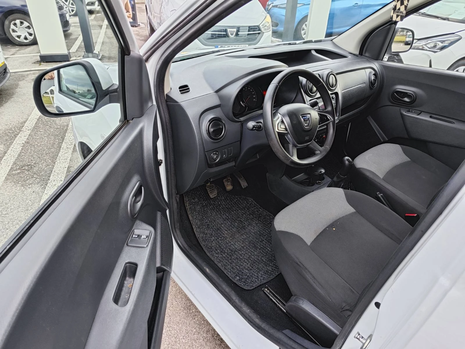 Dacia Dokker 1.5 DCi 75k.c. N1 1+1 - изображение 7