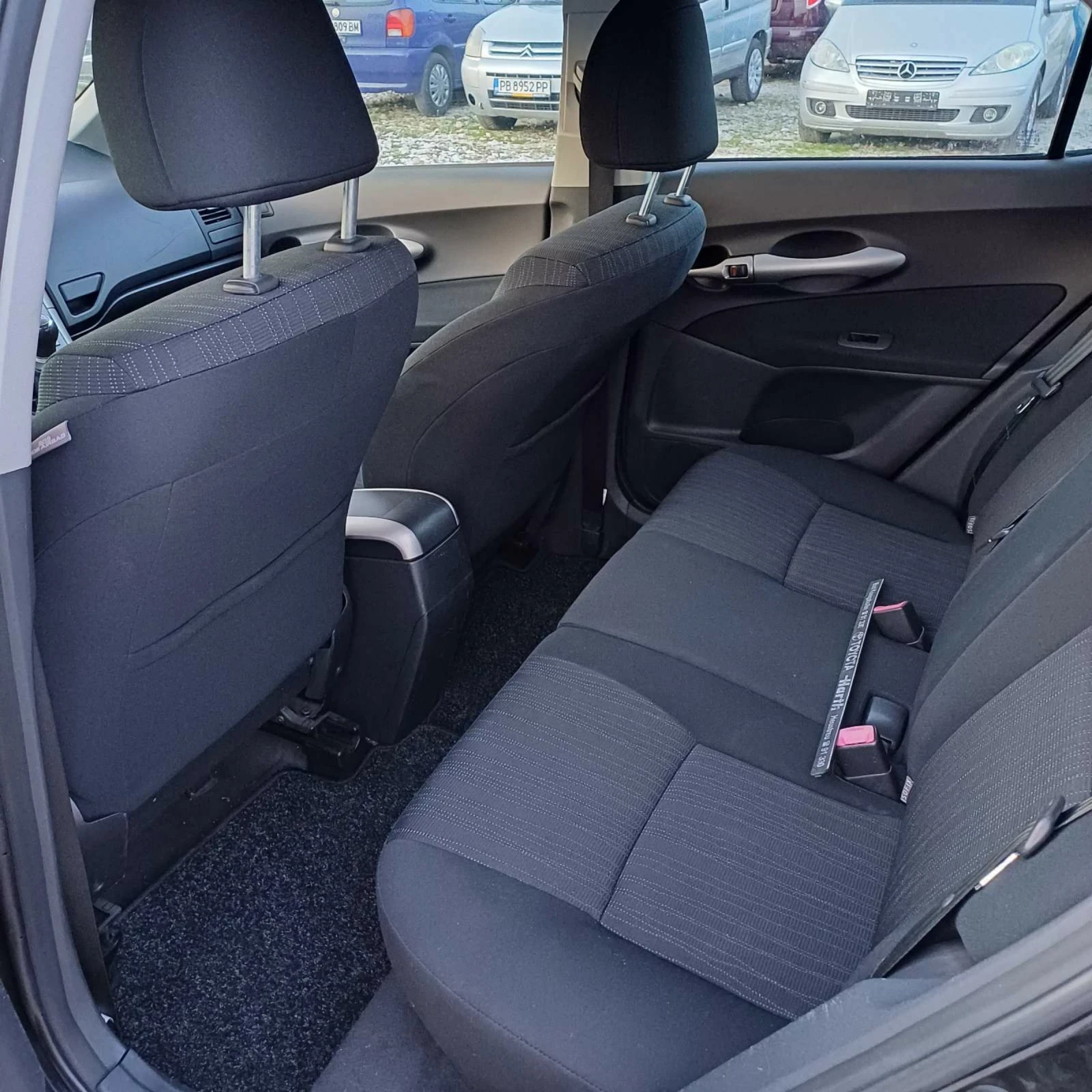 Toyota Auris 1.6 - изображение 6