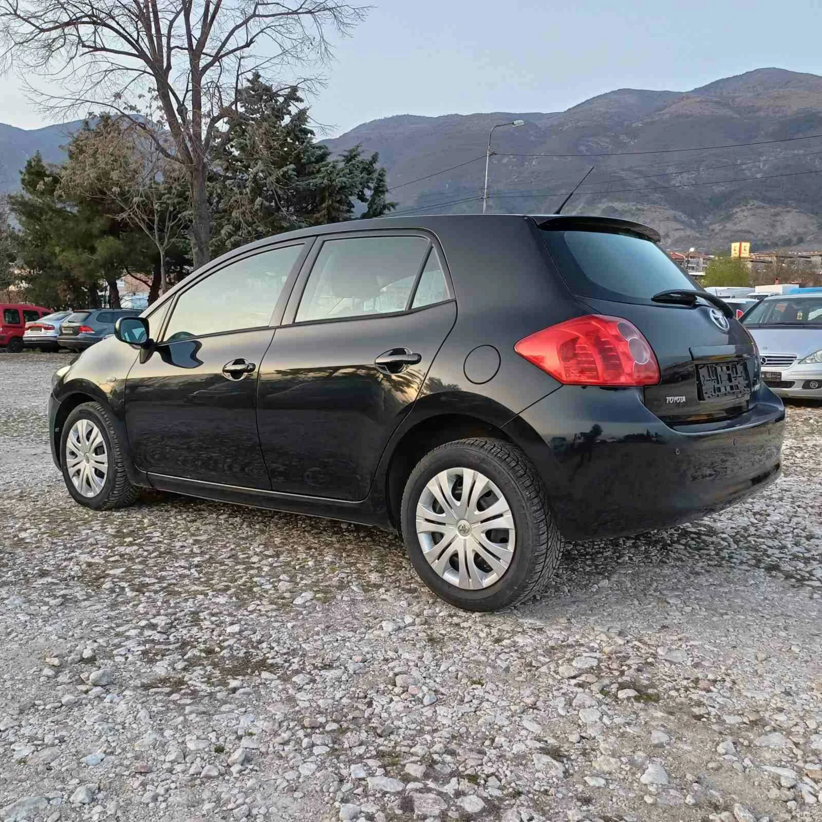 Toyota Auris 1.6 - изображение 10
