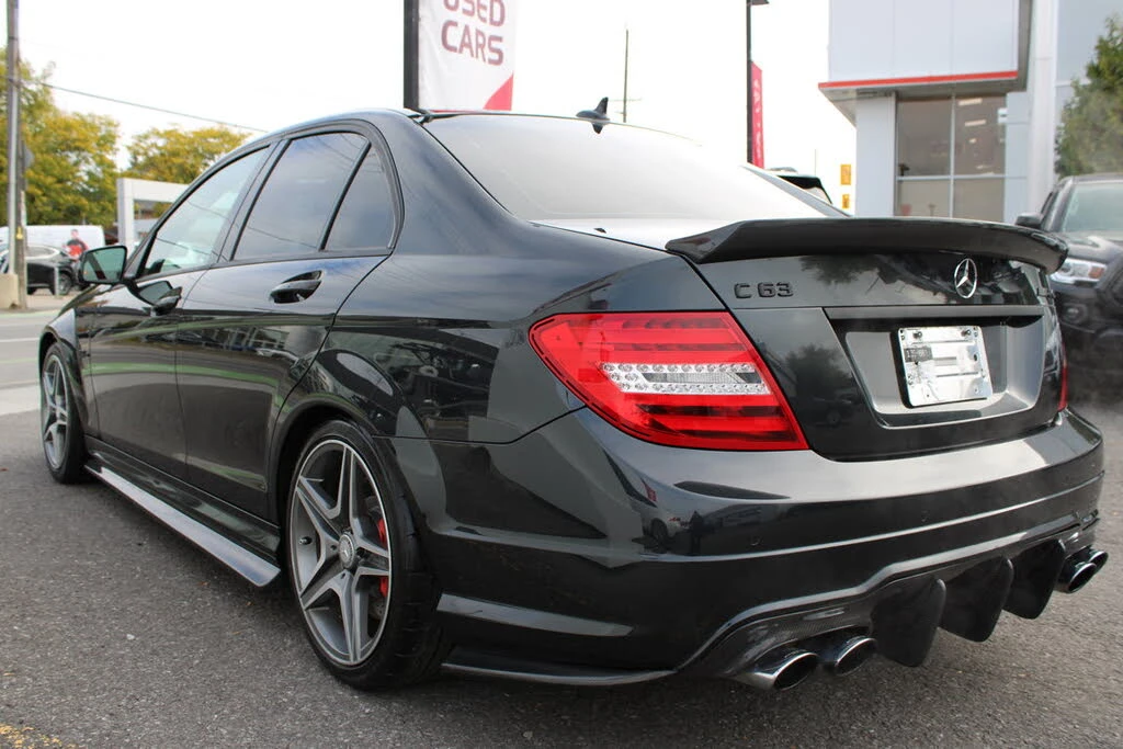 Mercedes-Benz C 63 AMG CARFAX * АвтоКредит* (ЦЕНА ДО БГ) - изображение 4