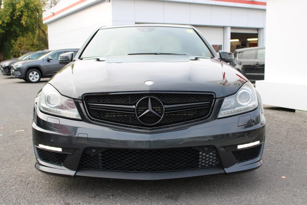 Mercedes-Benz C 63 AMG CARFAX * АвтоКредит* (ЦЕНА ДО БГ) - изображение 2