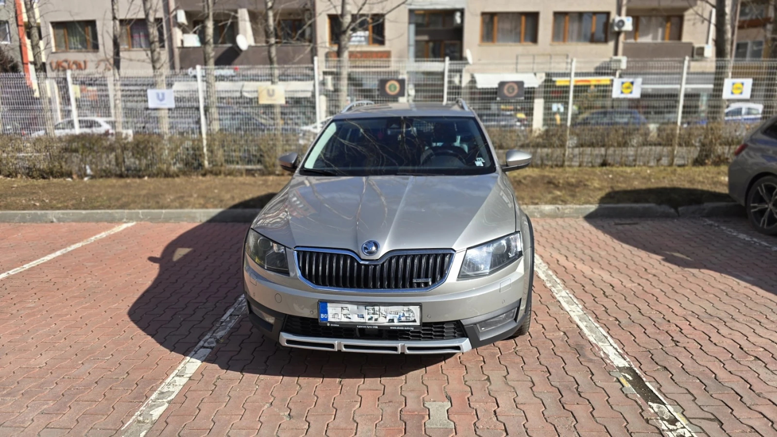 Skoda Octavia Skoda Octavia Scout 2.0 TDI 4�4 | Mobile.bg � ����������� 5