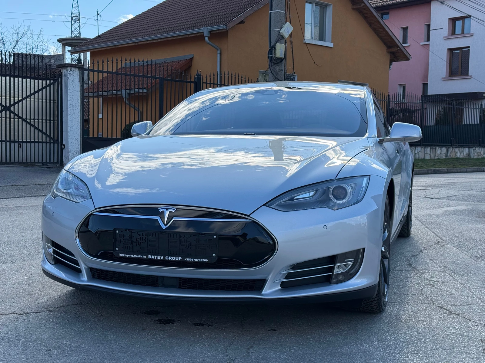 Tesla Model S 85KW-4X4-DUAL MOTOR-FREE BATTERY CHARGE-ШВЕЙЦАРИЯ