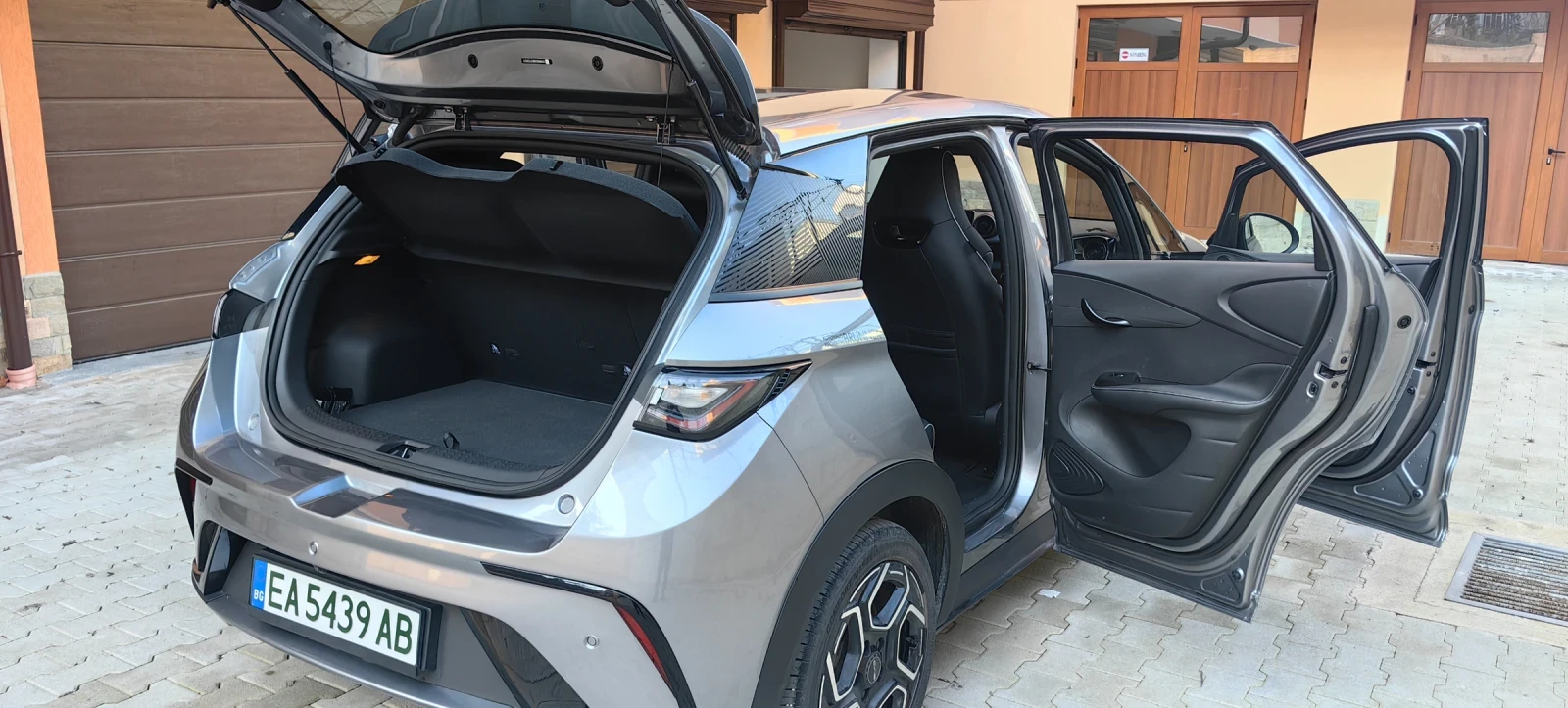 BYD Dolphin, снимка 5 - Автомобили и джипове - 53953504