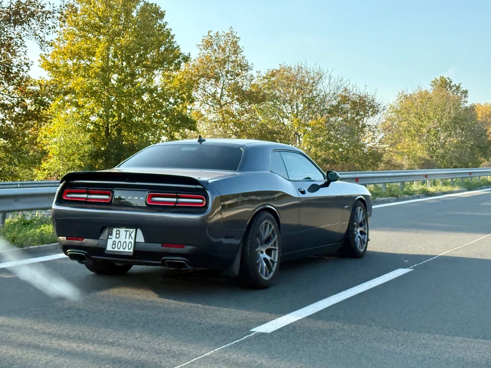 Dodge Challenger 5.7 Hemi, снимка 3 - Автомобили и джипове - 54157646
