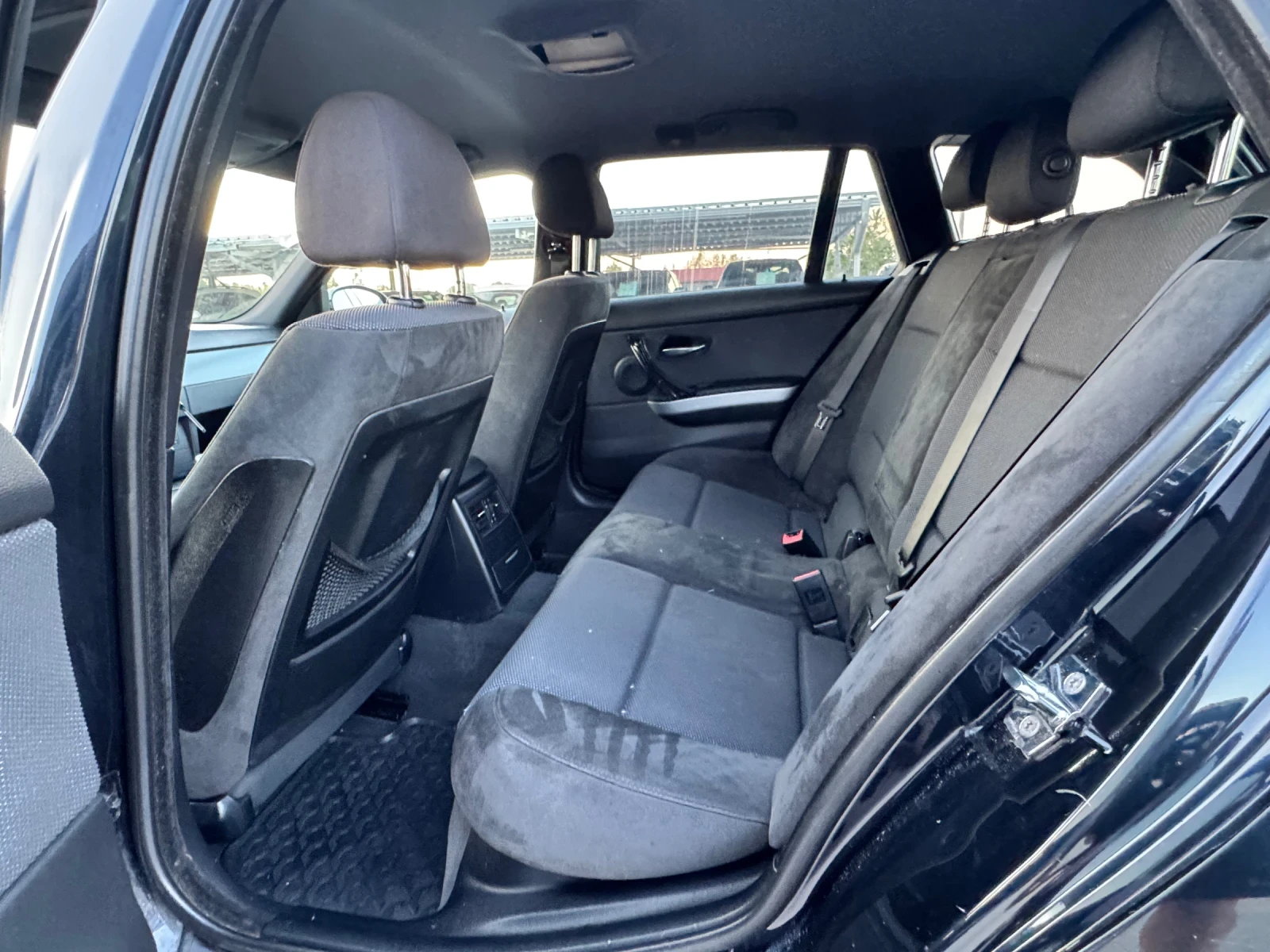 BMW 320 2.0D M/// PACK НАВИГАЦИЯ, снимка 10 - Автомобили и джипове - 54704614
