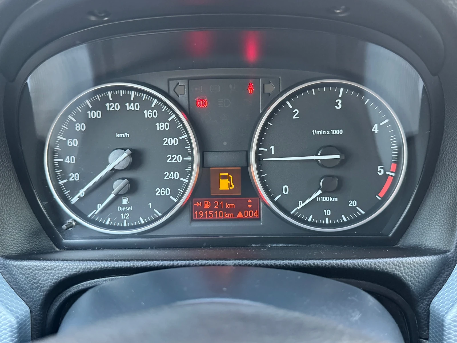 BMW 320 2.0D M/// PACK НАВИГАЦИЯ, снимка 13 - Автомобили и джипове - 54704614