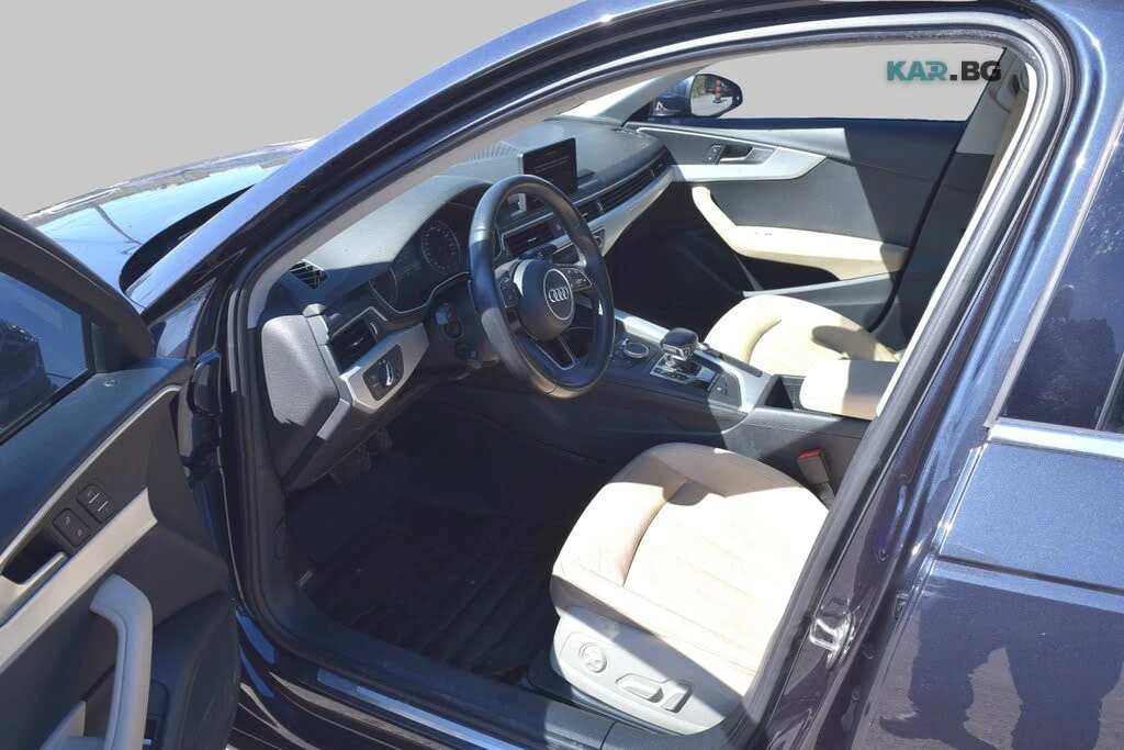 Audi A4 quattro * Komfort * АвтоКредит * (ЦЕНА ДО БГ), снимка 10 - Автомобили и джипове - 54934291