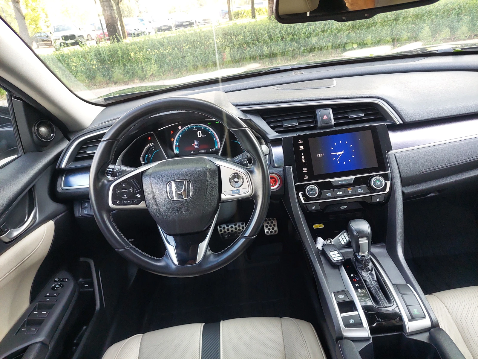 Honda Civic 1, 5i 182ps EXECUTIVE, снимка 6 - Автомобили и джипове - 55257136