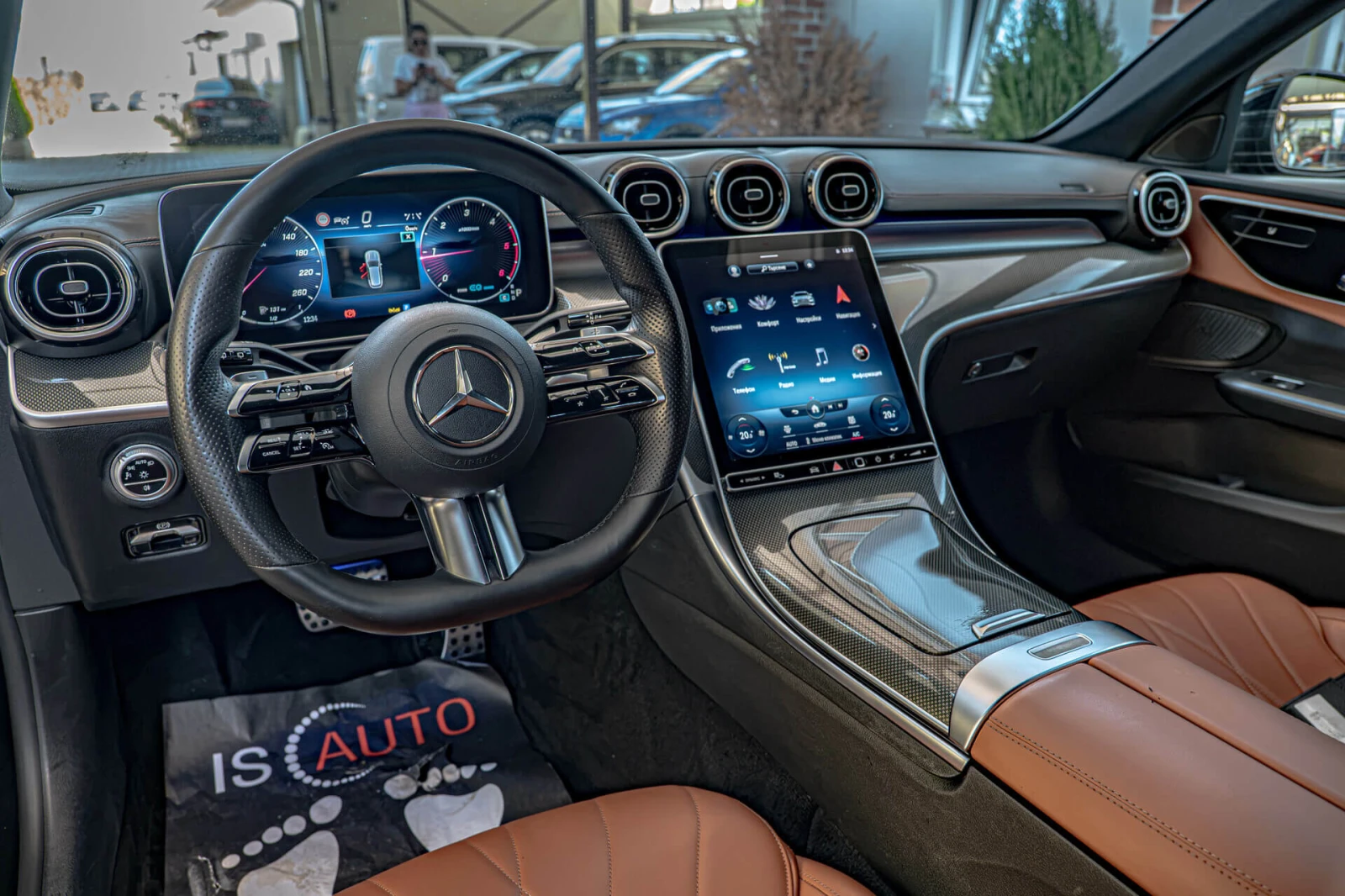 Mercedes-Benz C 220 AMG Line/Exclusive/4Matic/MBUX/Ambient/Подгрев/Кар, снимка 9 - Автомобили и джипове - 55383426
