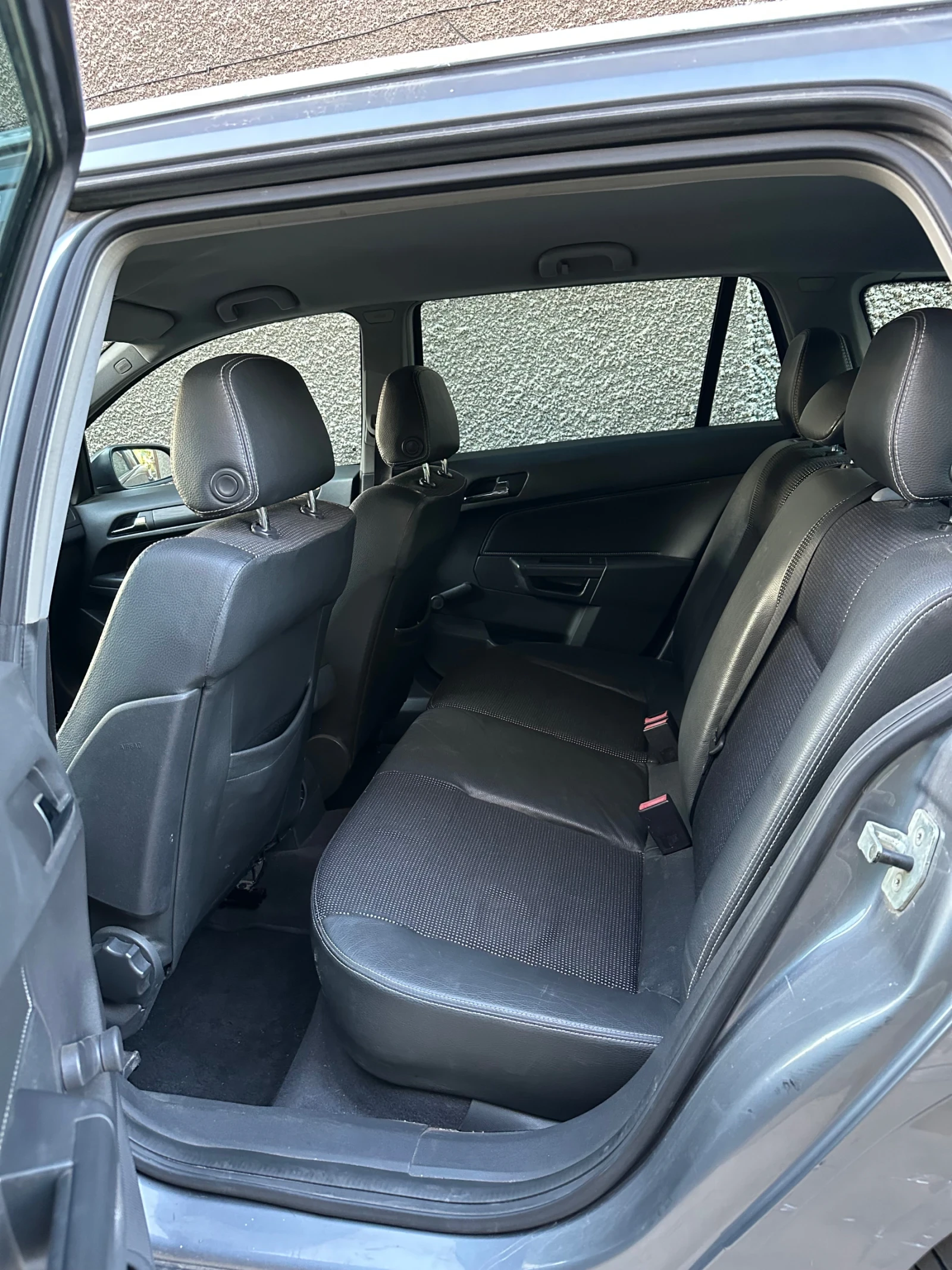 Opel Astra H 1.7 CDTI, снимка 8 - Автомобили и джипове - 55981822