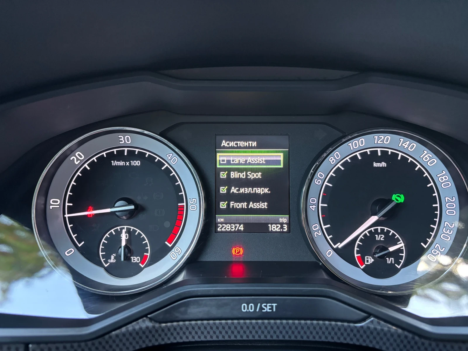 Skoda Superb 2.0TDI DSG 4x4 SPORT LINE, снимка 14 - Автомобили и джипове - 55994284