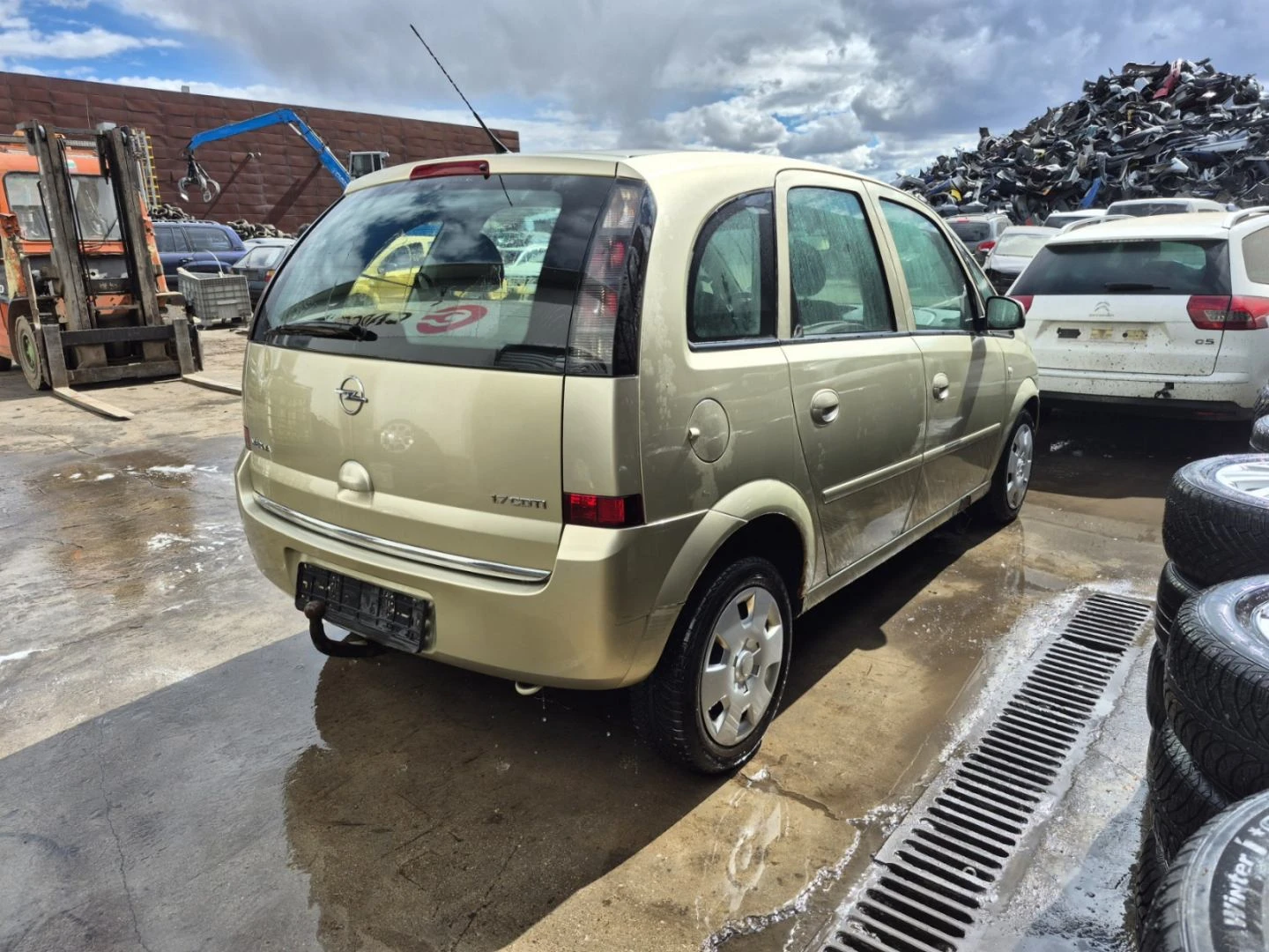 Opel Meriva, снимка 3 - Автомобили и джипове - 56368514