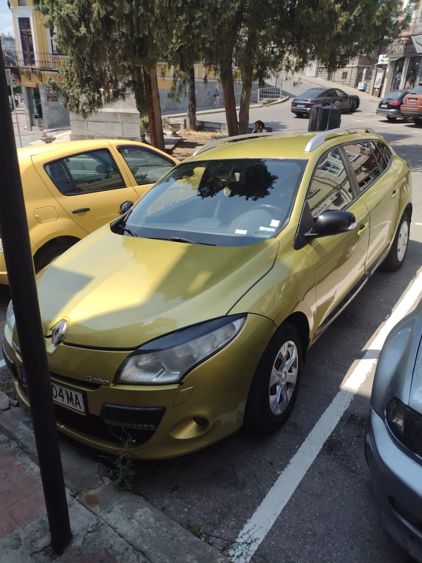 Renault Megane, снимка 2 - Автомобили и джипове - 56641384
