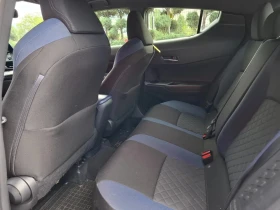 Toyota C-HR XLE premium , снимка 11