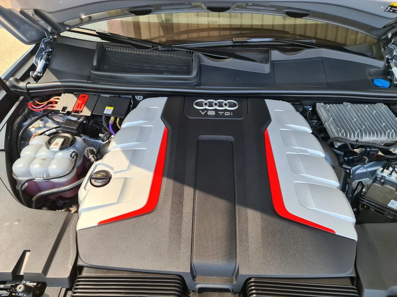 Audi SQ7 Ceramic, Matrix LED, B&O High-End, 6+ 1, снимка 16 - Автомобили и джипове - 47639987