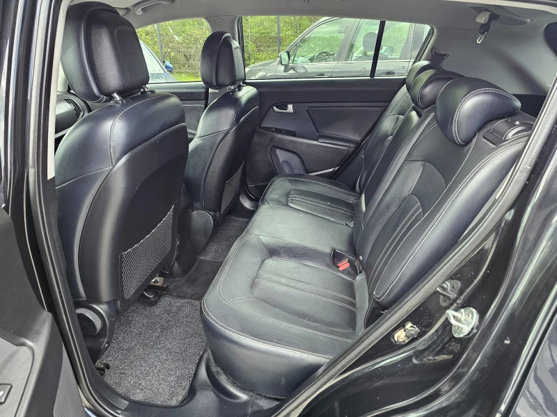 Kia Sportage 2.0CRDI, 4x4, Кожа, Подгерв, 160000км.!, снимка 12 - Автомобили и джипове - 50009898