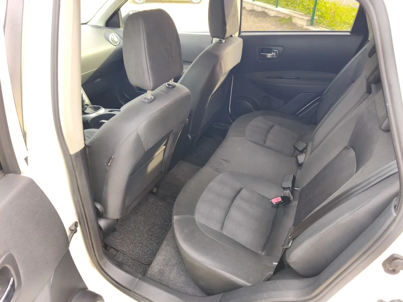 Nissan Qashqai 1.6 бензин* ГАЗ* 360 камери, снимка 15 - Автомобили и джипове - 51489003
