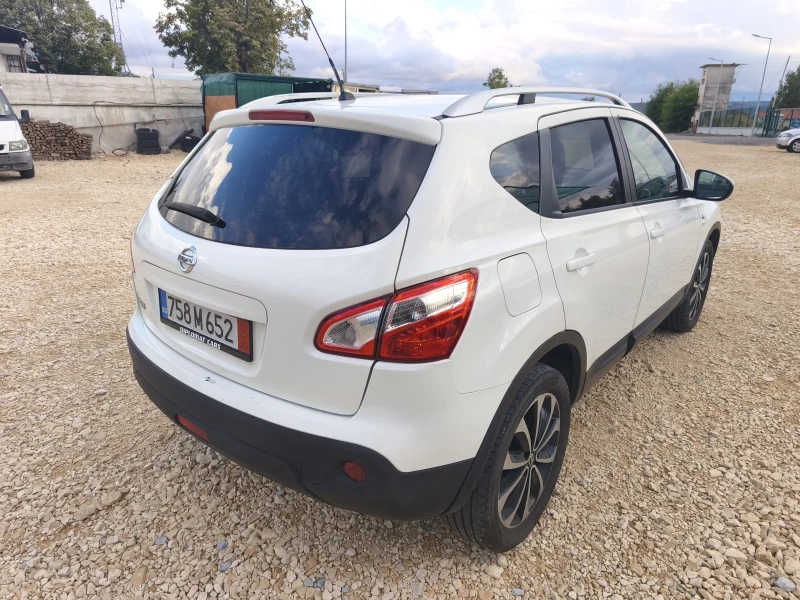 Nissan Qashqai 1.6 бензин* ГАЗ* 360 камери, снимка 5 - Автомобили и джипове - 51489003