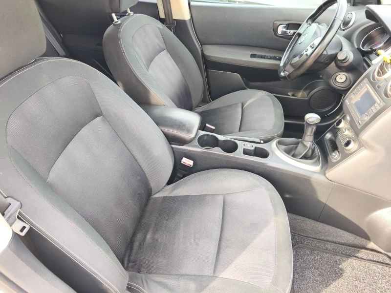 Nissan Qashqai 1.6 бензин* ГАЗ* 360 камери, снимка 9 - Автомобили и джипове - 51489003