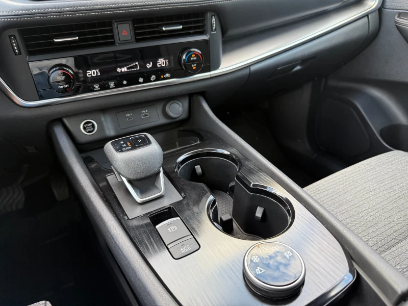 Nissan X-trail SV AWD, снимка 14 - Автомобили и джипове - 51589320