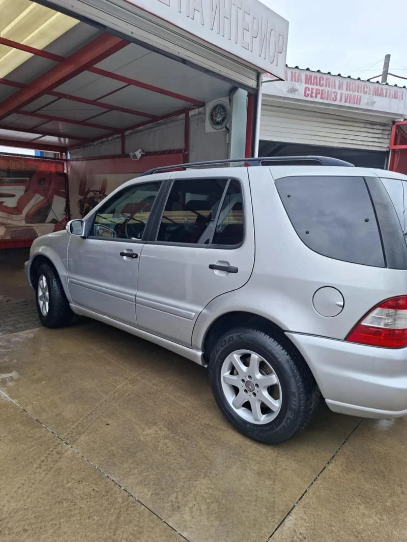 Mercedes-Benz ML 270 ML 270, снимка 2 - Автомобили и джипове - 52627917