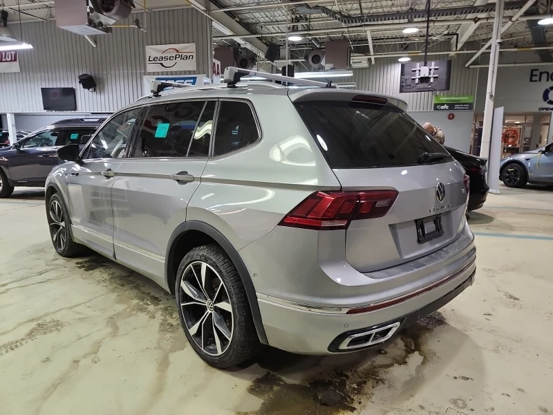 VW Tiguan R-LINE HIGHLINE| 4MOTION| CARFAX| PANORAMA| 2 КЛЮЧ, снимка 4 - Автомобили и джипове - 53431972