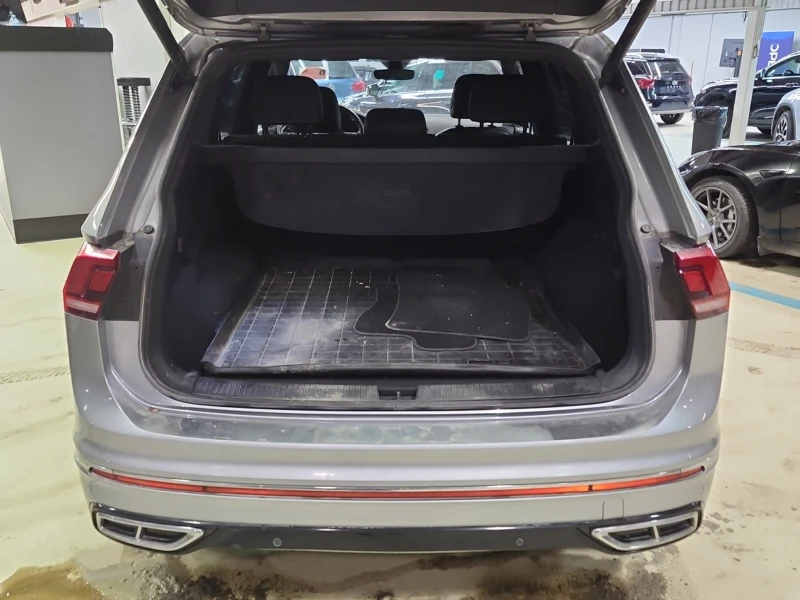VW Tiguan R-LINE HIGHLINE| 4MOTION| CARFAX| PANORAMA| 2 КЛЮЧ, снимка 6 - Автомобили и джипове - 53431972