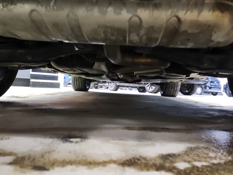 VW Tiguan R-LINE HIGHLINE| 4MOTION| CARFAX| PANORAMA| 2 КЛЮЧ, снимка 14 - Автомобили и джипове - 53431972