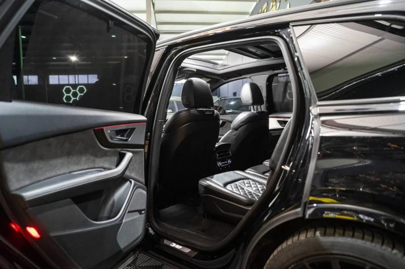 Audi SQ7 QUATTRO MATRIX BLACK EDITION ПАНО ЛИЗИНГ 100%, снимка 15 - Автомобили и джипове - 53599113