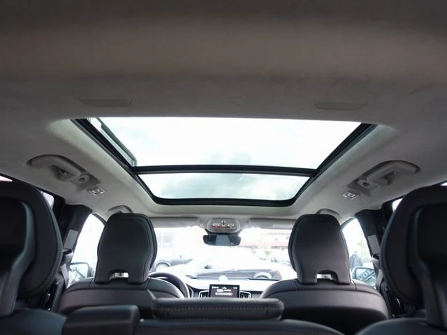 Volvo Xc90 NEW Ultra Dark T8 AWD FourC, снимка 15 - Автомобили и джипове - 53101589