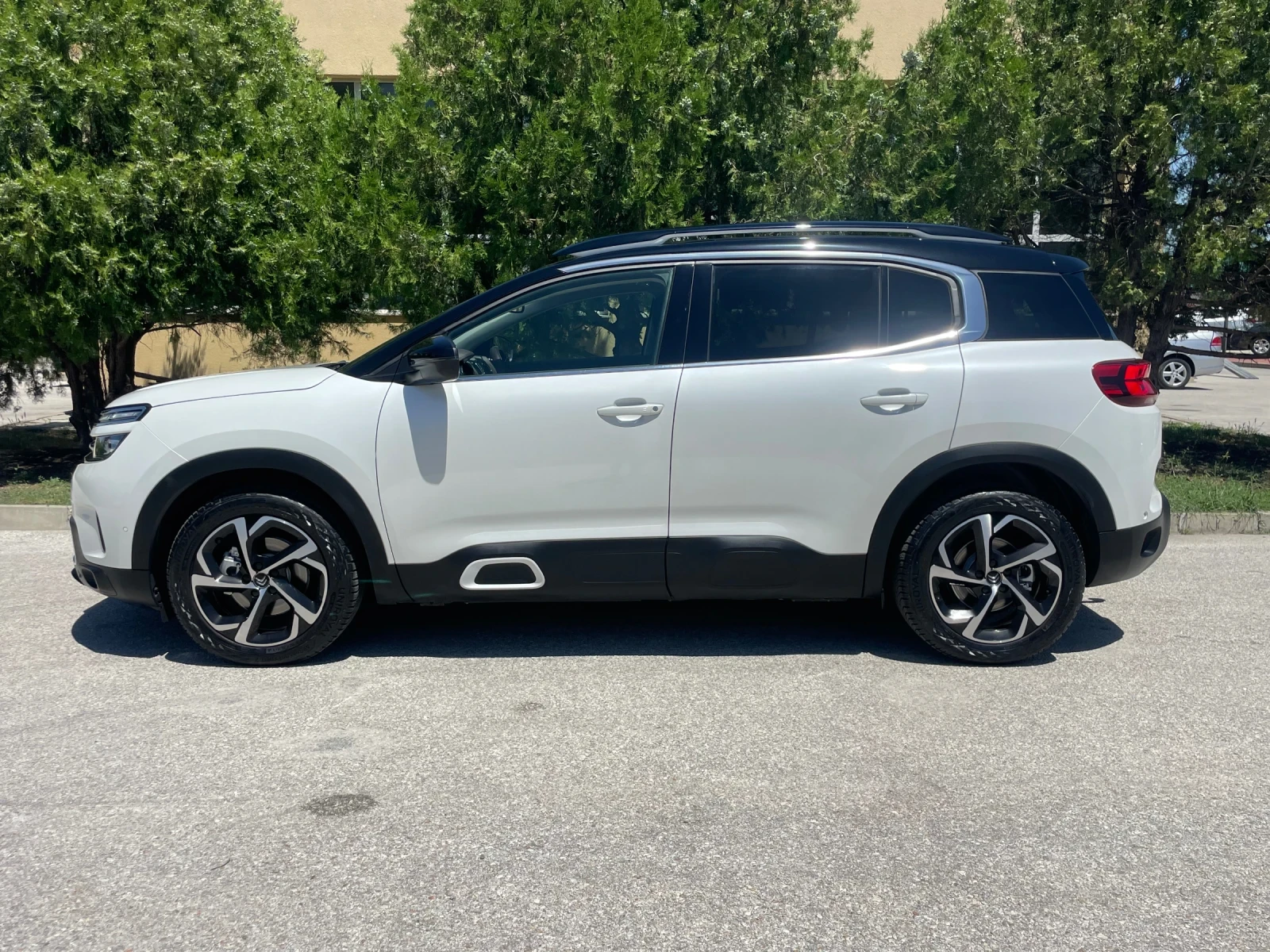 Citroen C5 Aircross 2.0HDI 180к.с. АТ8 FULL ГЕРМАНИЯ - изображение 2